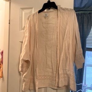 American Eagle Cream Kimono